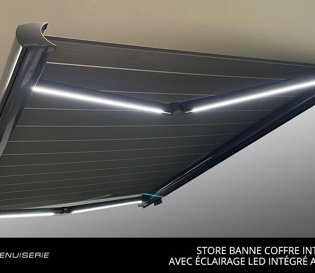 Stores Bannes Éclairage Led intégré aux bras