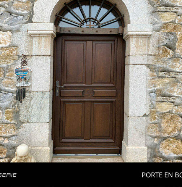 Porte en Bois Exotique